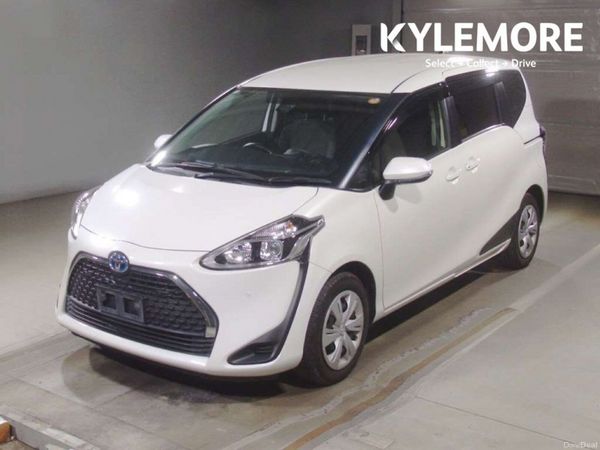 Toyota Sienta MPV, Petrol Hybrid, 2021, White