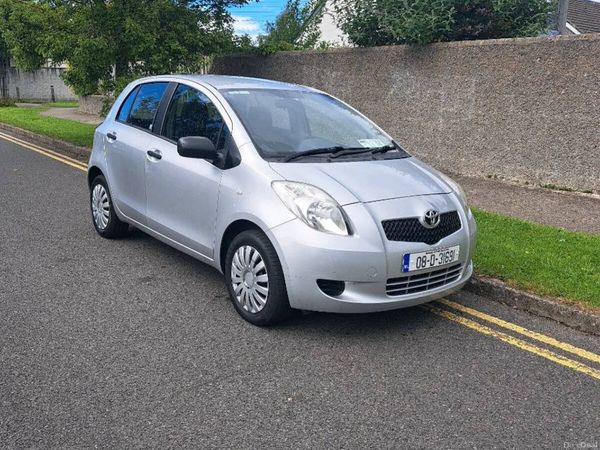 Toyota Yaris Hatchback, Petrol, 2008, Silver