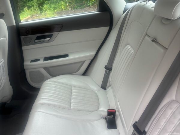 Jaguar XF Saloon, Diesel, 2017, Blue
