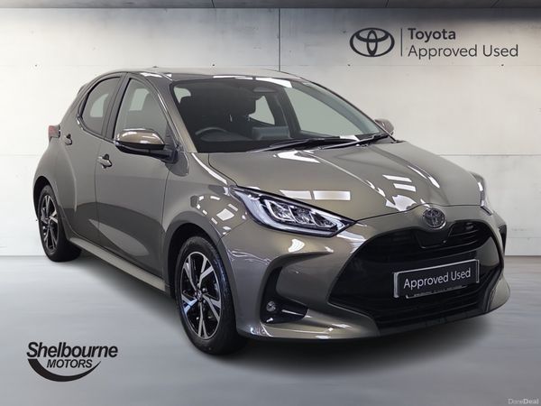 Toyota Yaris Hatchback, Petrol Hybrid, 2025, Bronze