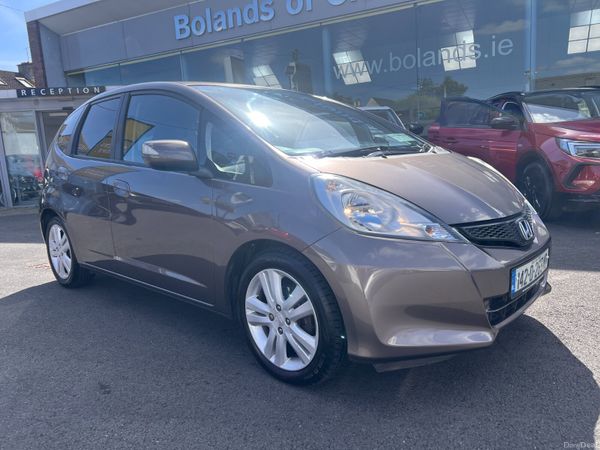 Honda Jazz Hatchback, Petrol, 2014, Brown