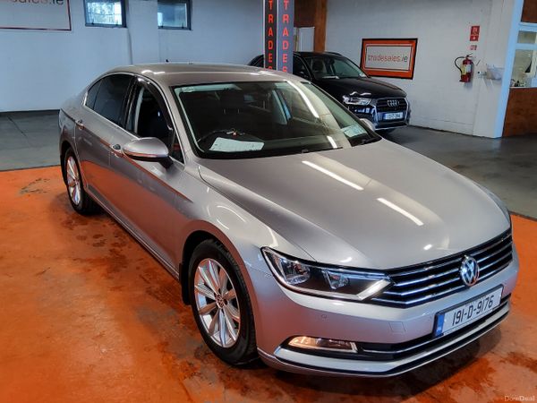 Volkswagen Passat Saloon, Diesel, 2019, Grey