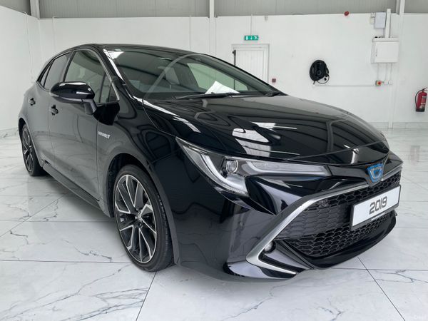 Toyota Corolla Hatchback, Petrol, 2019, Black
