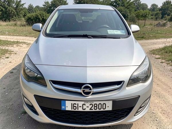 Opel Astra Saloon, Diesel, 2016, Silver