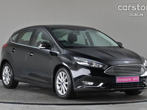 Ford Focus Hatchback, Petrol, 2017, Black
