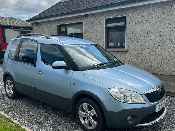 Skoda Roomster MPV, Petrol, 2013, Blue