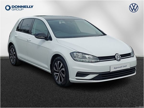Volkswagen Golf Hatchback, Diesel, 2019, White