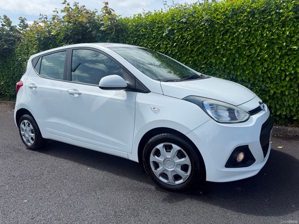 Hyundai i10 Hatchback, Petrol, 2015, White