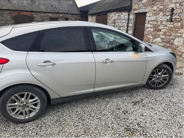 Ford Focus Hatchback, Diesel, 2012, Silver