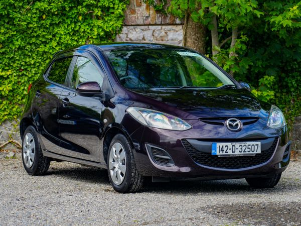 Mazda Demio Hatchback, Petrol, 2014, Purple