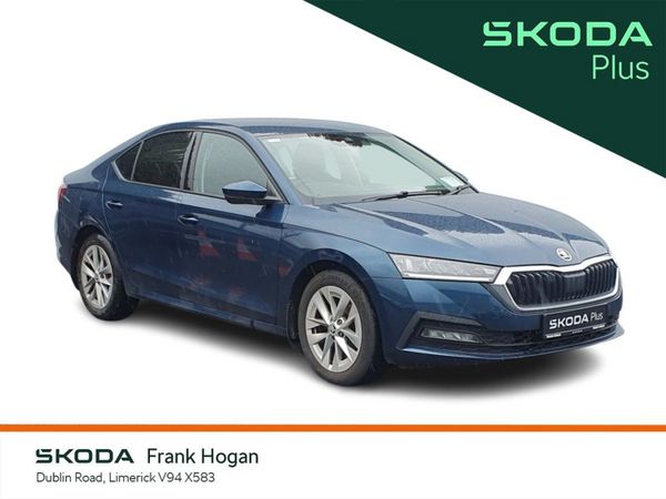 Skoda Octavia Saloon, Petrol, 2023, Blue