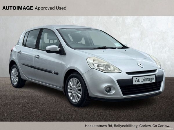 Renault Clio Hatchback, Petrol, 2011, Silver