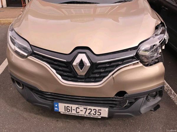 Renault Kadjar SUV, Diesel, 2016, Gold