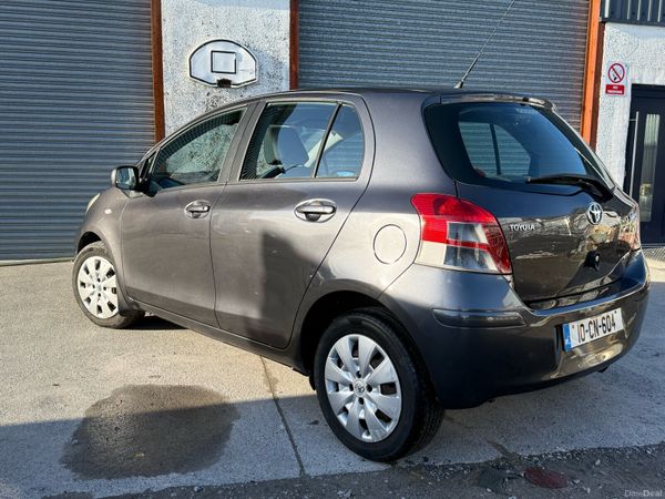 Toyota Yaris Hatchback, Petrol, 2010, Grey