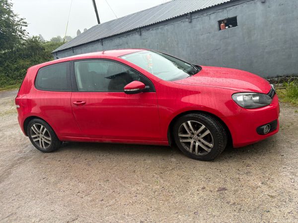 Volkswagen Golf Hatchback, Diesel, 2011, Red