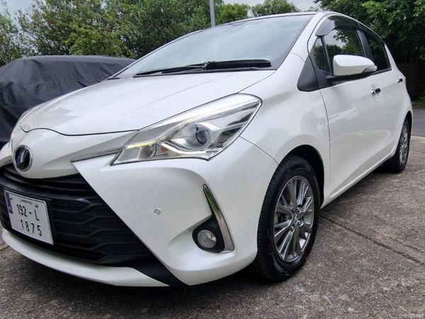 Toyota Vitz Hatchback, Petrol, 2019, White