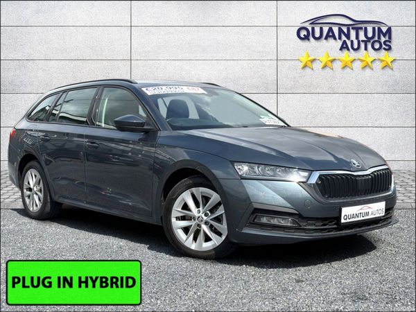 Skoda Octavia Estate, Petrol Plug-in Hybrid, 2022, Grey