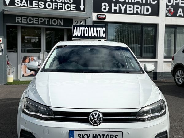 Volkswagen Polo Hatchback, Petrol, 2020, White