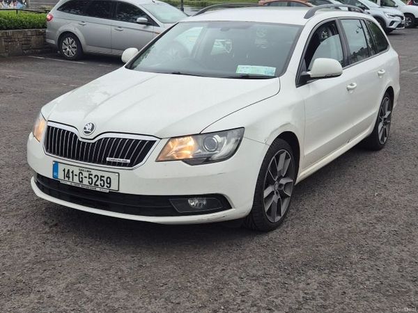 Skoda Superb Estate, Diesel, 2014, White
