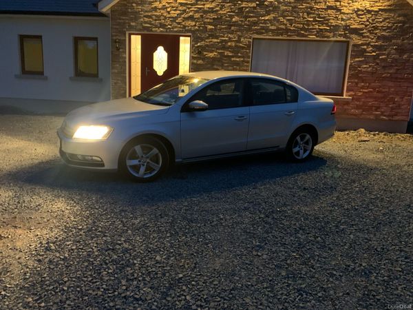 Volkswagen Passat Saloon, Diesel, 2014, Silver