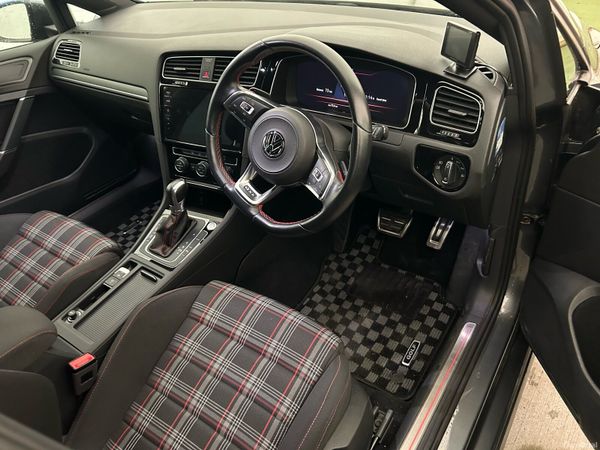 Volkswagen Golf Hatchback, Petrol, 2018, Grey