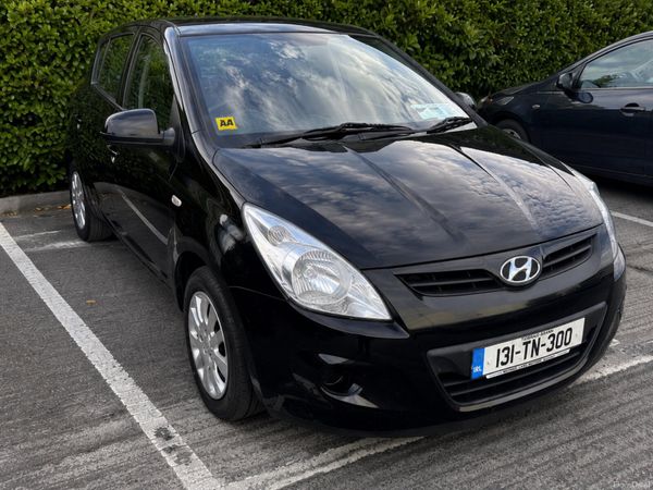 Hyundai i20 Hatchback, Petrol, 2013, Black