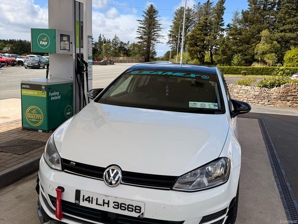 Volkswagen Golf Hatchback, Diesel, 2014, White