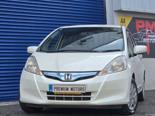 Honda Fit Hatchback, Petrol Hybrid, 2012, White