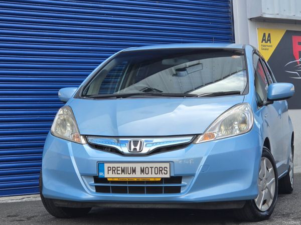 Honda Fit Hatchback, Petrol Hybrid, 2013, Blue