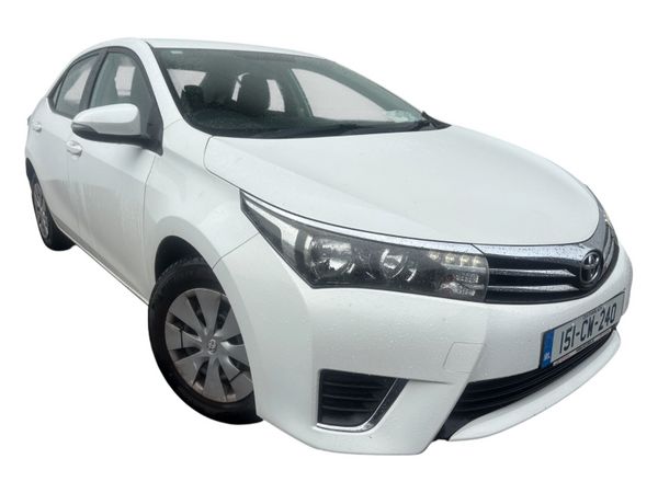 Toyota Corolla Saloon, Diesel, 2015, White