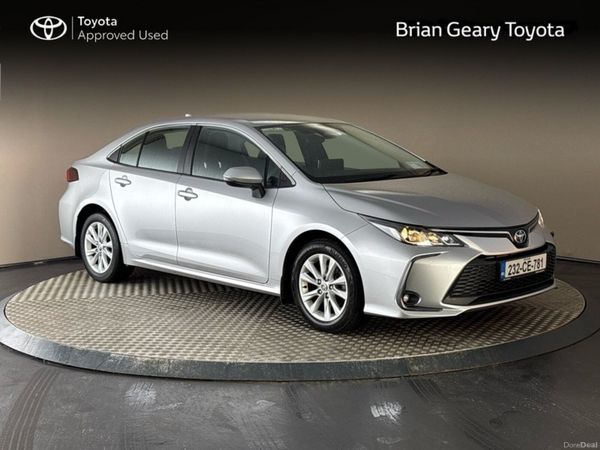 Toyota Corolla Saloon, Petrol Hybrid, 2023, Silver