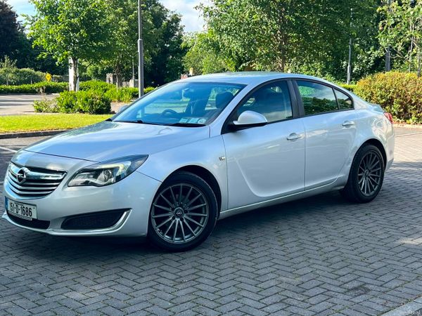 Opel Insignia Saloon, Diesel, 2015, Silver