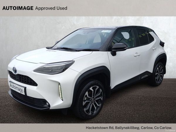 Toyota Yaris Cross Hatchback, Petrol Hybrid, 2024, White