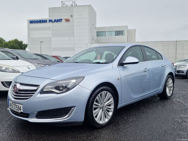 Opel Insignia Hatchback, Diesel, 2014, Silver