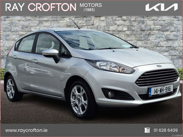 Ford Fiesta Hatchback, Petrol, 2014, Silver