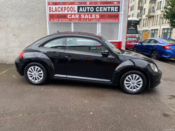 Volkswagen Beetle Hatchback, Diesel, 2014, Black