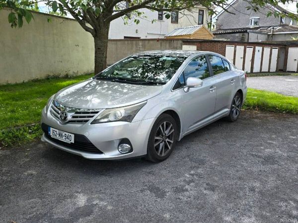 Toyota Avensis Saloon, Diesel, 2015, Silver