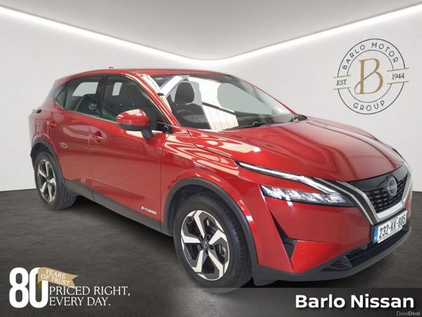Nissan Qashqai MPV, Petrol Hybrid, 2023, Red