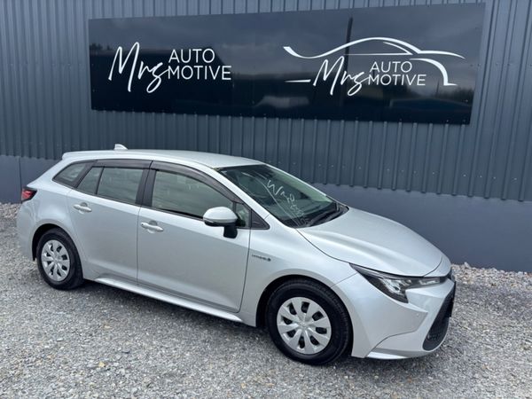 Toyota Corolla Estate, Petrol Hybrid, 2020, Silver