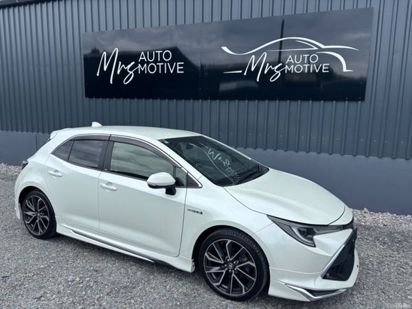 Toyota Corolla Hatchback, Petrol Hybrid, 2019, White