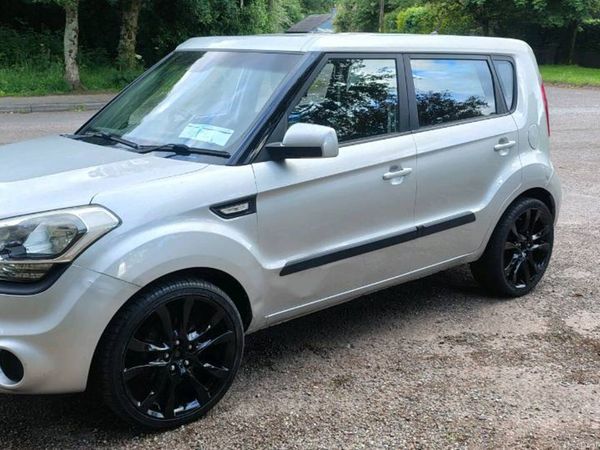 Kia Soul Hatchback, Petrol, 2012, Silver