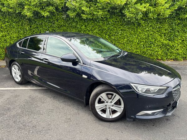 Opel Insignia Hatchback, Diesel, 2017, Blue