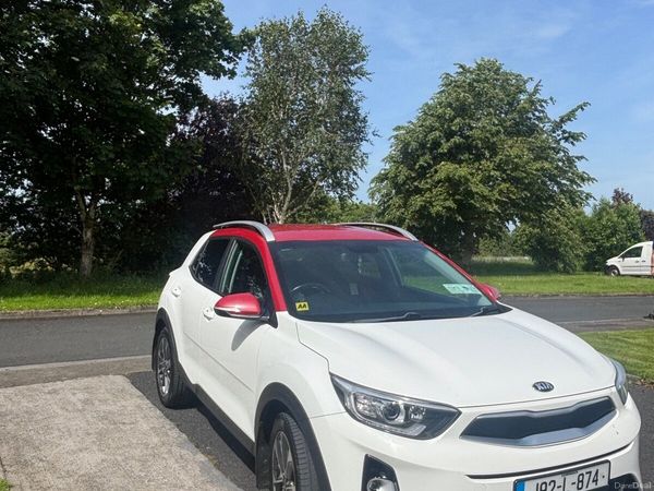 Kia Stonic Estate/Jeep, Petrol, 2019, White