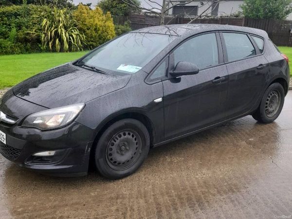 Opel Astra Hatchback, Diesel, 2013, Black