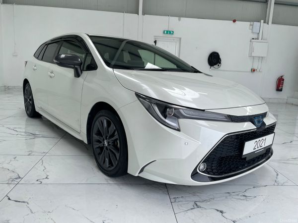Toyota Corolla Estate, Petrol Hybrid, 2021, White