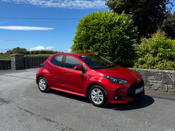 Toyota Yaris Hatchback, Petrol Hybrid, 2022, Red