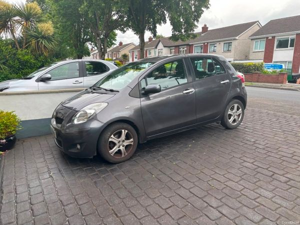 Toyota Yaris Hatchback, Petrol, 2010, Grey