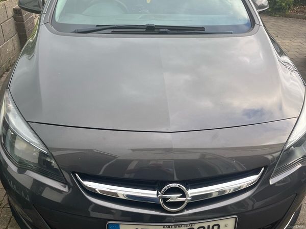 Opel Astra Hatchback, Petrol, 2015, Grey