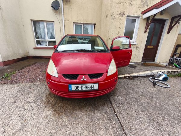 Mitsubishi Colt Hatchback, Petrol, 2006, Red