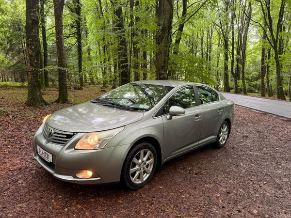 Toyota Avensis Saloon, Diesel, 2011, Grey